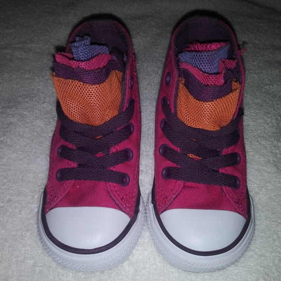Converse | Chuck Taylor Pink & Purple High Top Sneaker Girls Toddler alSize 5 - Picture 2 of 6